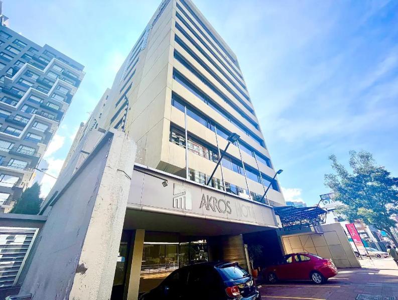 1420 Lujosa Habitacion - Hotel Akros Quito Kültér fotó