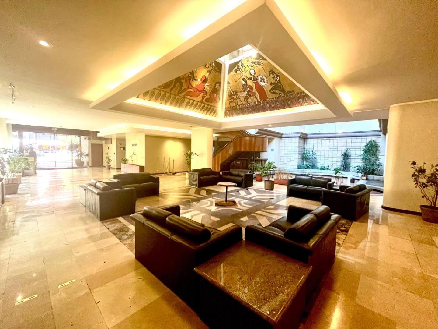 1420 Lujosa Habitacion - Hotel Akros Quito Kültér fotó