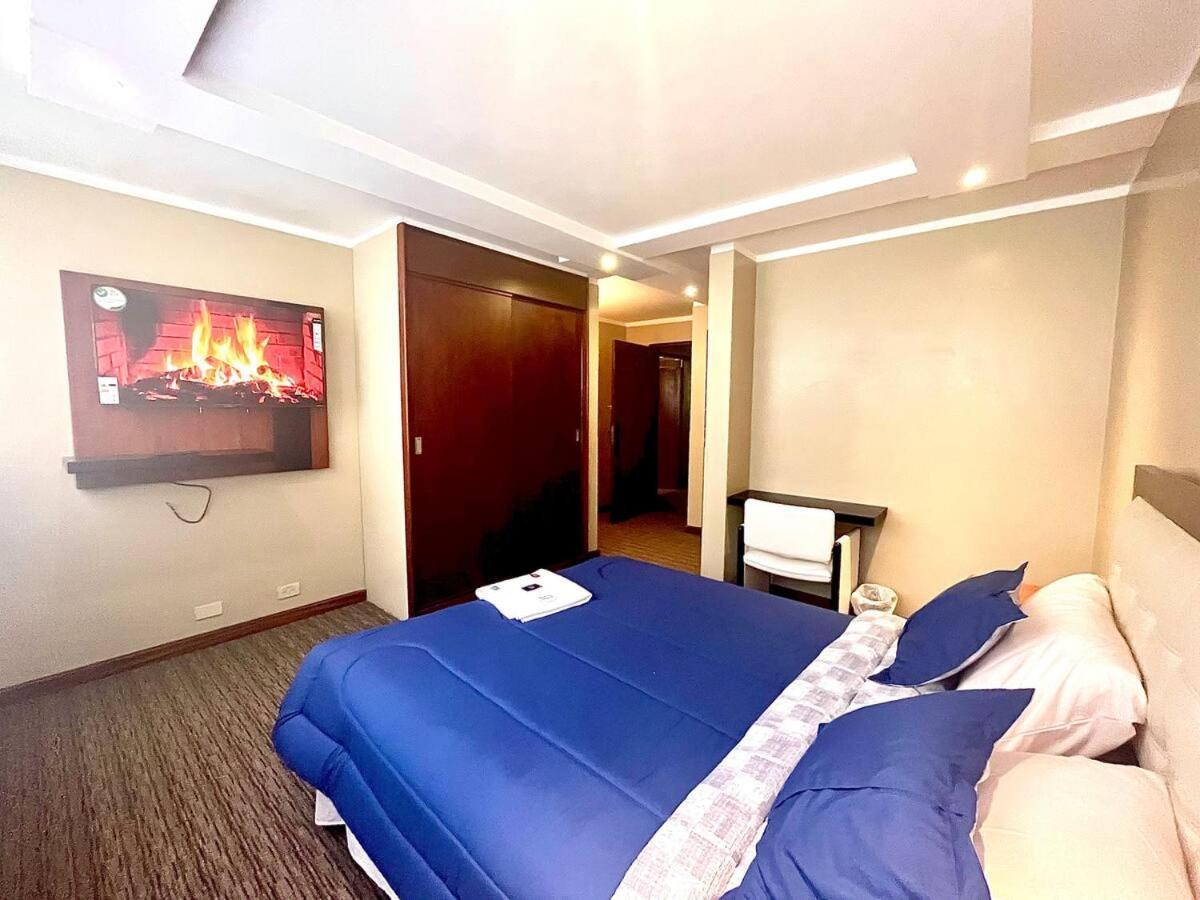 1420 Lujosa Habitacion - Hotel Akros Quito Kültér fotó