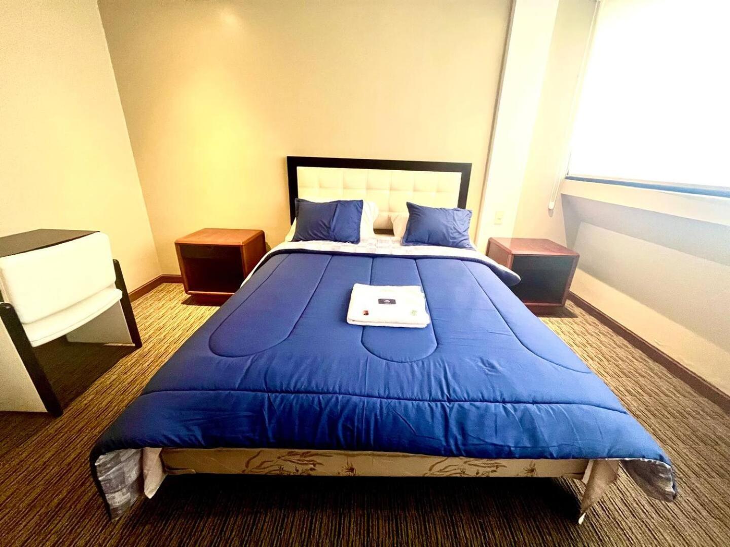 1420 Lujosa Habitacion - Hotel Akros Quito Kültér fotó